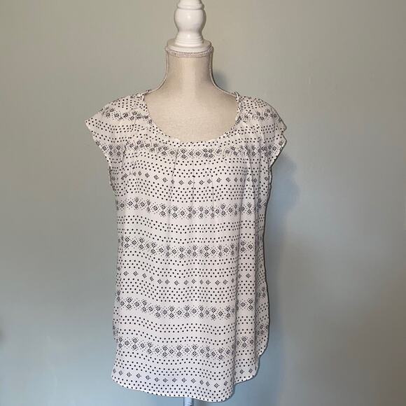 Women's LC Lauren Conrad Pleated Scoopneck Top Size L - Picture 2 of 7